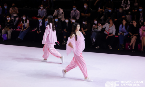 深圳原创时装周丨DesignerClub：女性不被束缚的自由